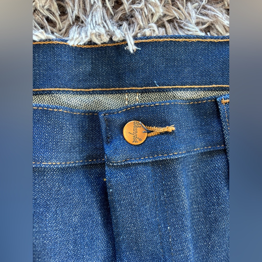 Wrangler Men's Dark Blue Bootcut Jeans “cowboy cut” - Picture 6 of 6